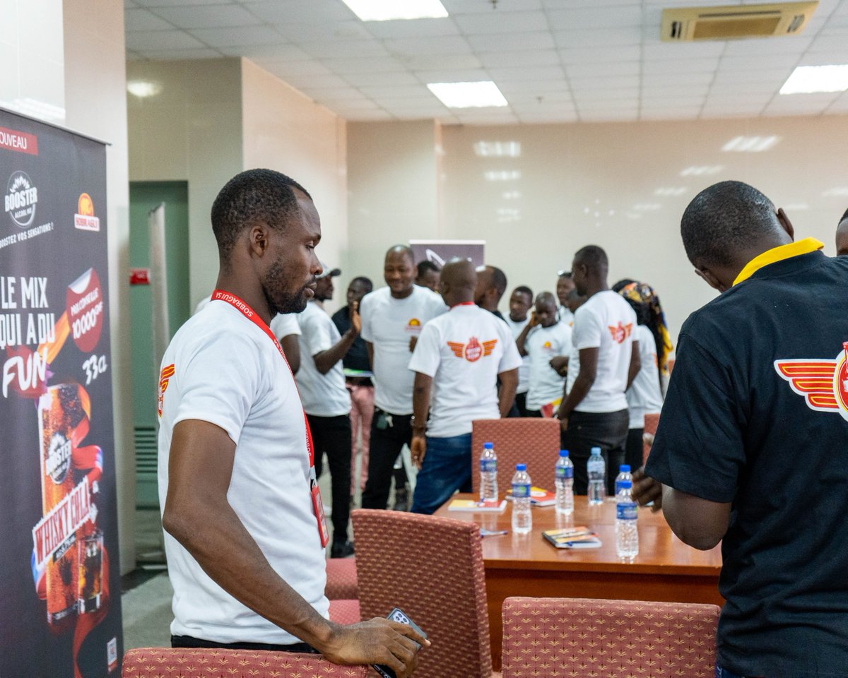 Sobragui's tweet photo. On partage avec quelques moments de la première journée de notre séminaire commercial qui se tient actuellement au Stade Général Lansana Conté de Nongo.
#lanouvellebrasserie #sobragui #guinee https://t.co/PftloFweNp
