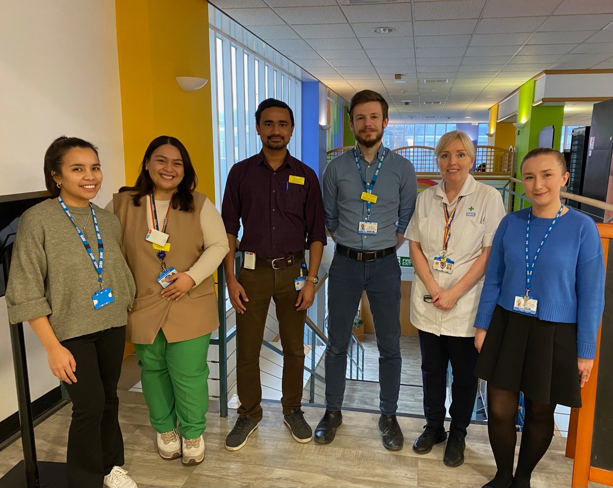 Our Medicines Management Pharmacy Assistant (MMPA) team work really hard on our pharmacy hubs to ensure as many discharges are dispensed at ward level, reducing patient waiting times. Last year this team helped complete over 9000 discharges in less than one hour at ward level! 🥳