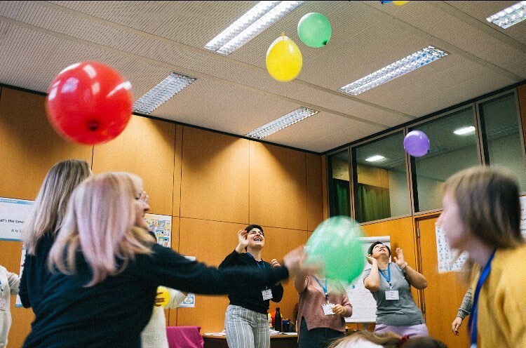 Week 2 „What colour is this?“

Den Sprachkurs „Liela Works“, Niveau A2, gibt es neu auch auf Englisch. We love it! 😍

#sprachenlernen #english #englishteacher #englishlearning #lernenmachtspaß #lernmotivation #liechtenstein #liela instagr.am/p/Cnoa_d4M_c1/