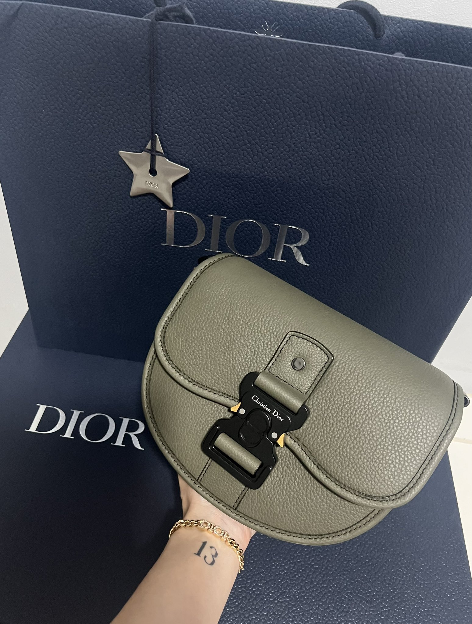 ✮DawnieJiminie✮ on X: My new baby Jimin's @dior olive mini gallop bag at  home. The natural color of the bag is so pretty and the material is  amazing. Some asked about my