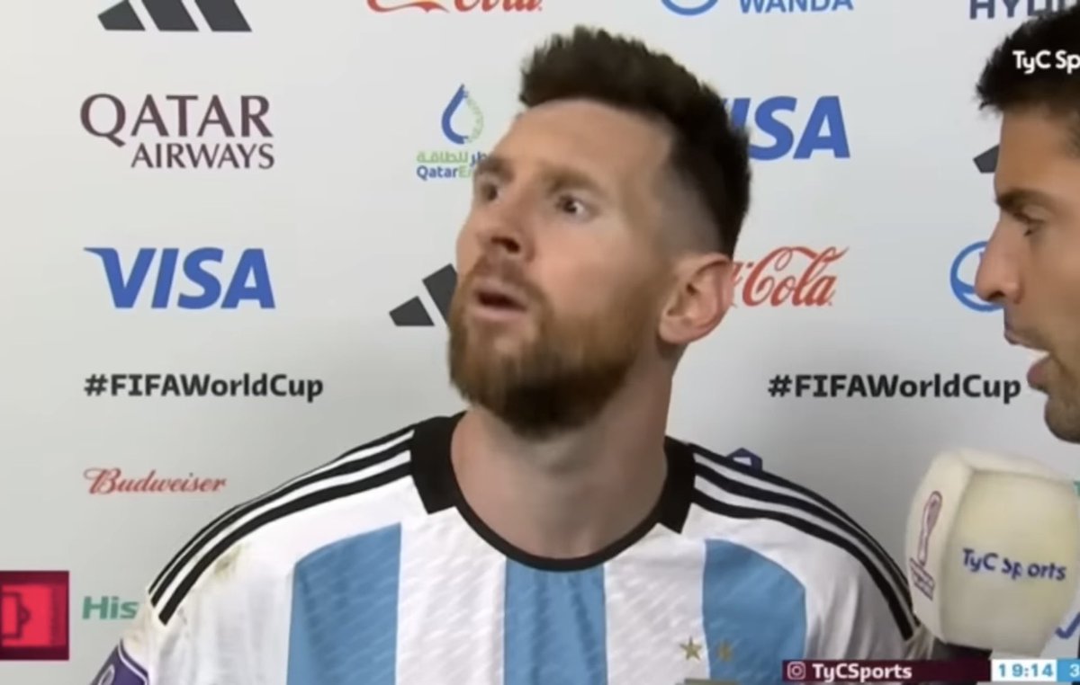 رسالة الى الوزارة: 
كاميررراووو وواووو كيوميراو وو وو 
#زيادة_رواتب_المبتعثين