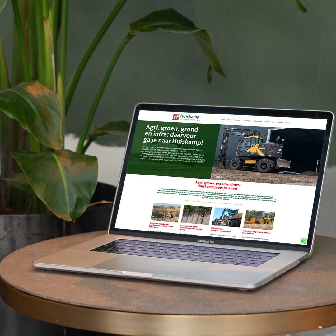BijDageraad's tweet photo. Nieuwe website voor @huiskampbv! Vorig jaar hebben we voor Huiskamp al het logo, de huisstijl en de belettering van het wagenpark aangepast, nu is de site ook gereed! De nieuwe site sluit nu beter aan bij wie ze zijn en wat ze doen. https://t.co/m6yhmimETM https://t.co/1kor4iwKhc