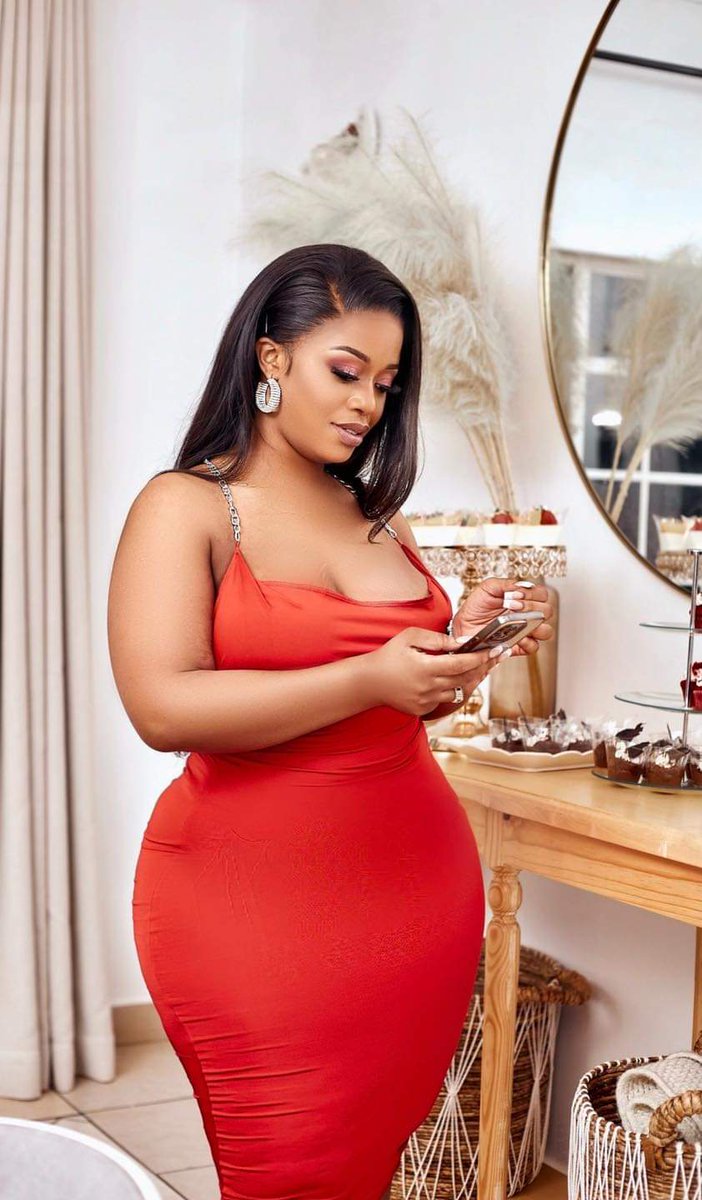 leeroy_cole_'s tweet photo. Every Zimbabwean man's crush👌 https://t.co/NyCSjx3wjb
