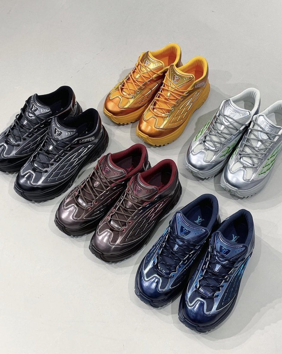 StreetFashion01's tweet photo. Louis Vuitton FW23 Footwear🖤 https://t.co/WenQKHKuL1