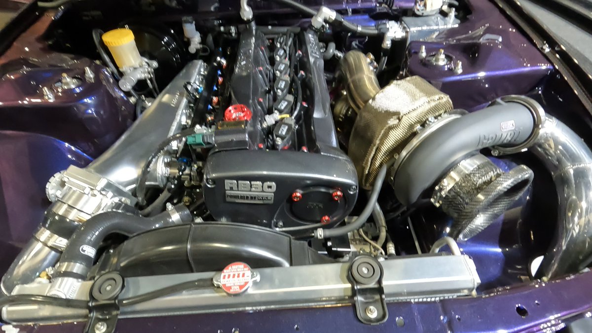 Kamakura_MAP's tweet photo. 福岡のGT-RプロショップGarage ActiveさんのGT-Rが2台。
・R32 GT-R
・R-33 GT-R

#東京オートサロン 
#tokyoautosalon 
#garageactive 
#gtr 
#r32gtr 
#r33gtr 
#hks 
#nissangtr https://t.co/odAuwIwtYm