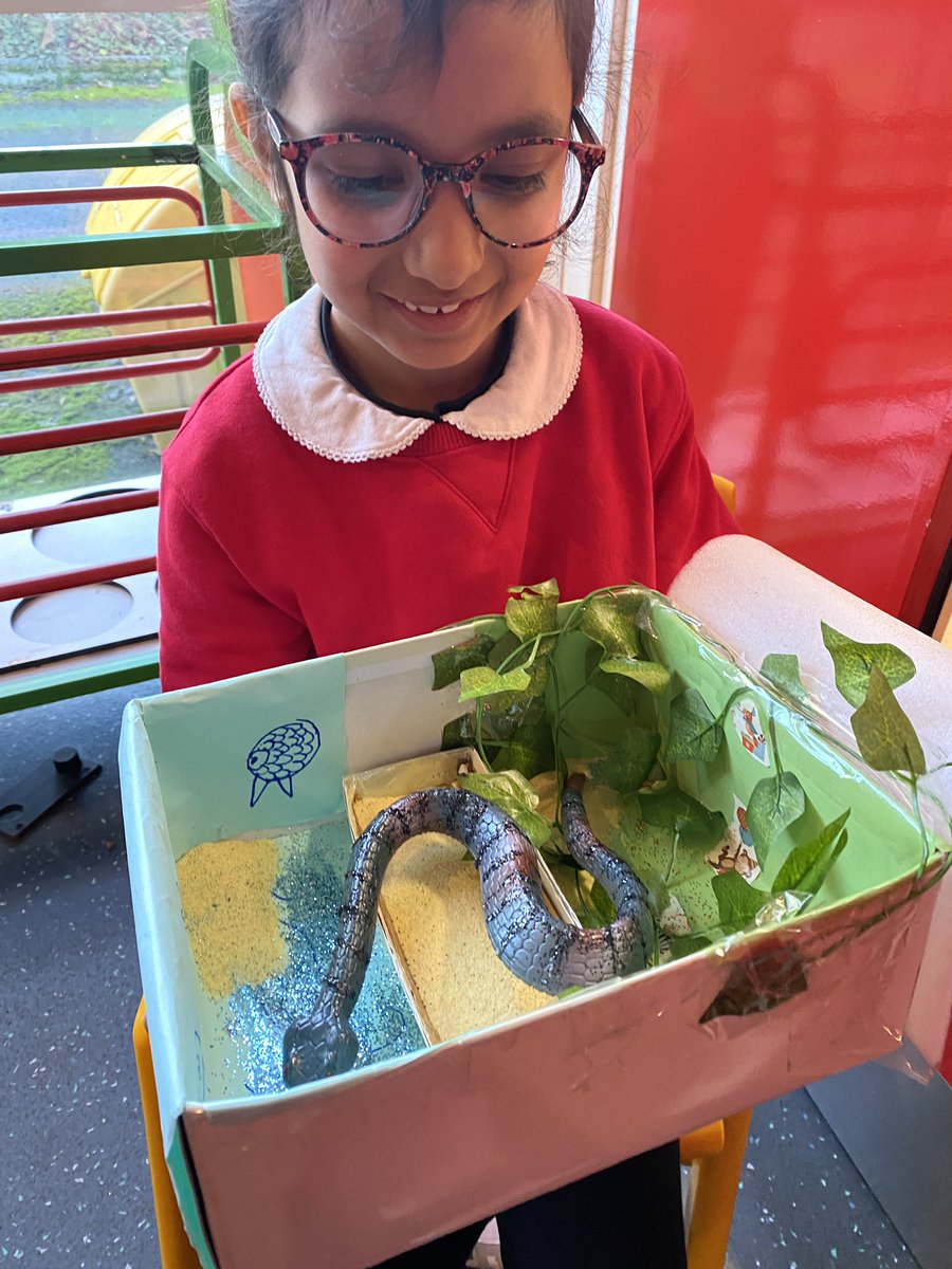 jlangTeach's tweet photo. Amazing homework in assembly today… #artBPS @BirchfieldsPS well done year 2! https://t.co/J9nE4naoG0