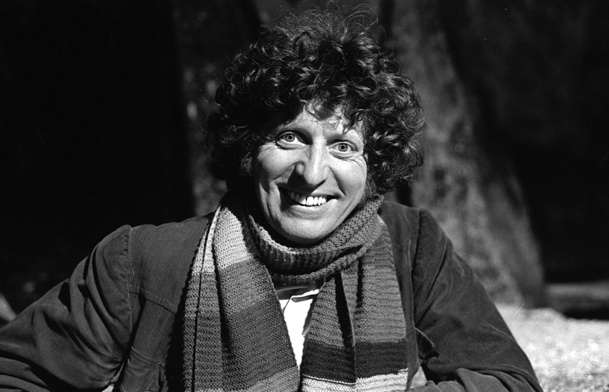 Happy 89th birthday, Tom Baker! What are some of your favourite Fourth Doctor moments? 