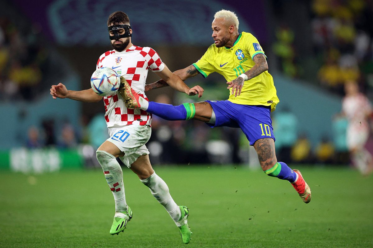 FPA_2020's tweet image. More quality images from our FIFA World Cup Qatar 2022 online gallery 📸by- 1️⃣- @photogator96 /AFP 2️⃣- Adam Davy/Press Association 3️⃣ & 4️⃣- Michael Steele/Getty Images. View all images in the exhibition at - footballphotographersassociation.co.uk/world-cup-2022…