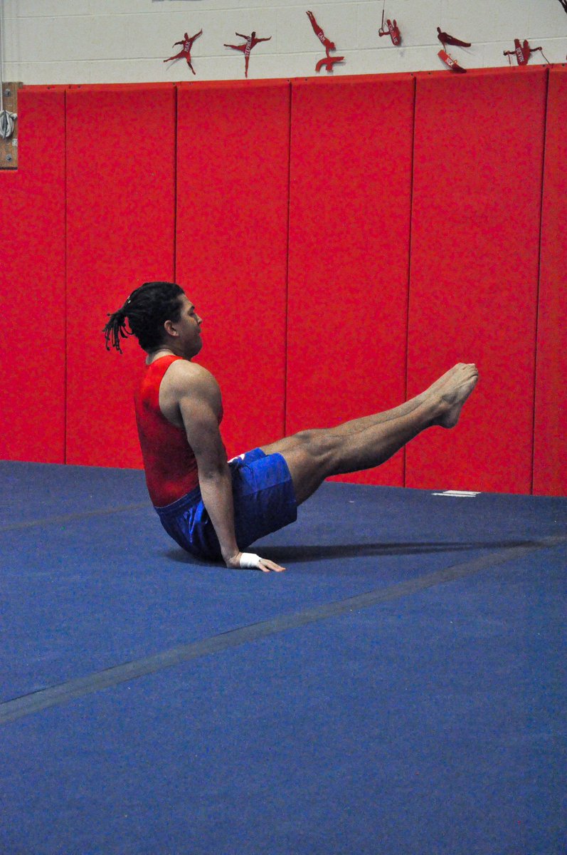 Great seeing some <a href="/BHS_GirlsTF_XC/">Burlington High School Girls XC (MA)</a> <a href="/BHS_GBB/">Burlington Devils🏀</a> <a href="/BurlingtonSwim/">BHS Swim & Dive</a> Student/athletes come out to support the boys! Would love to see more cross team support:) 
<a href="/BHSRedDevils/">Shaun Hart</a> <a href="/bhsprincipal/">Mark Sullivan</a>