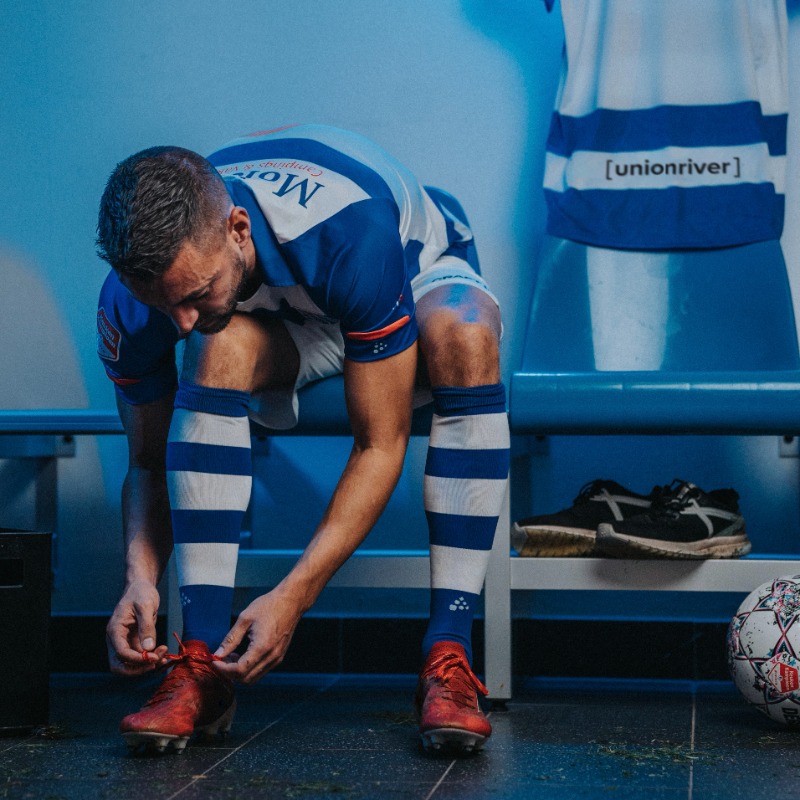 PECZwolle's tweet photo. Union River. Where all men unite. 🌟
PEC Zwolle speelt vrijdagavond de topwedstrijd tegen VVV-Venlo met een speciaal shirt. Wehkamp maakt eenmalig plaats voor dé nieuwe webshop voor mannen: Union River.
#peczwolle #unionriver