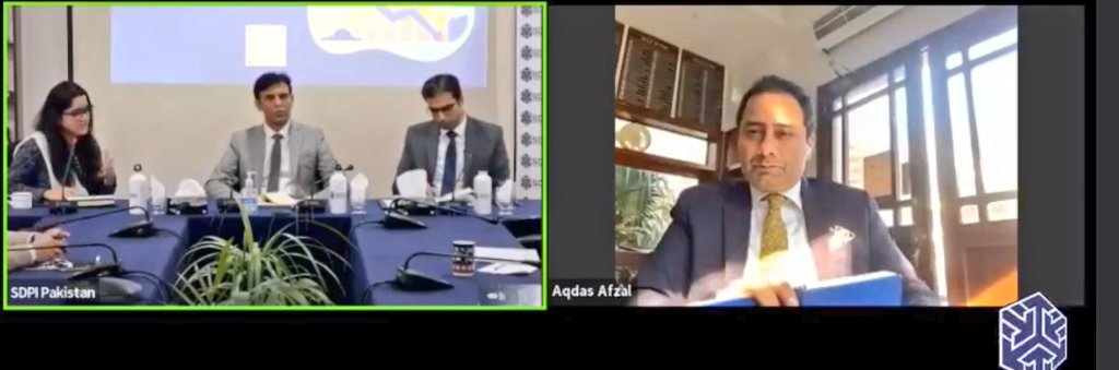 SDPIPakistan's tweet photo. The 🌎 is affected by triple-Crisis (covid, conflict, #climatechange).🇵🇰 is affected by 4th C, complacency. 
It is in a vicious cycle where political instability is increasing economic instability. Dr. @Abidsuleri speaking during seminar live https://t.co/Ah4norDFpw #PakEconomy https://t.co/Ihk3HsLcU2