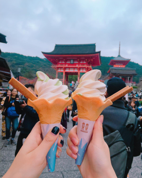 nah_n24's tweet photo. do you want a bite😄😄 https://t.co/pjXtvDXhuy