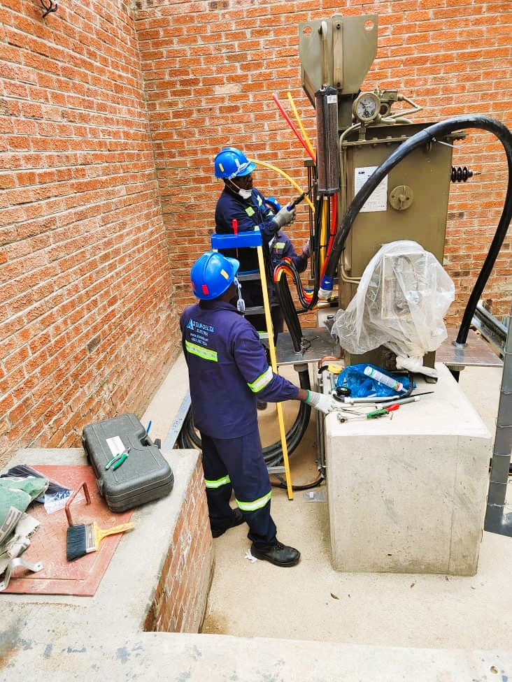 ElectrixStar's tweet photo. we've built a team where everyone's strengths are utilized, and weaknesses are supported, together we will reach new heights.
#ElectricalContractorService #ElectricalRepairService #ElectricalUpgradeService #ElectricalInspectionService #Engineering https://t.co/ZaYYwYgr2T
