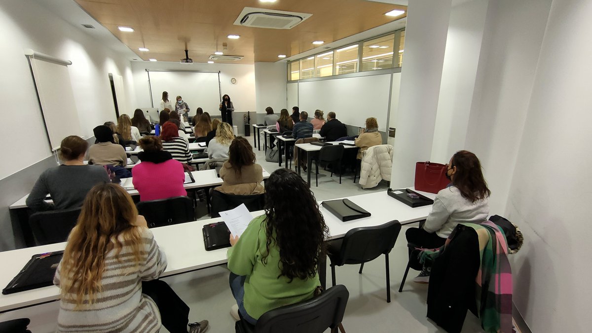 Arranca con lleno absoluto el curso de Técnico de Quirófano. Gracias a todas las personas matriculadas por confiar en los programas formativos impartidos en <a href="/HospitalMompia/">Hospital Mompía</a>. ¡Por algo será!😉

escuelaclinicamompia.es/curso-tecnico-…

#EligeEscuelaMompia #TuEscuelaTuHospital #TécnicodeQuirófano