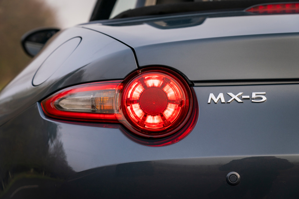 The 132ps Mazda MX-5 Exclusive-Line Roadster has been named ‘Best Sports Car for Value’ at the 2023 @whatcar Car of the Year Awards. The current fourth-generation of Mazda’s iconic sports car has won an award from What Car? every year since its debut in 2015. #MazdaMX5