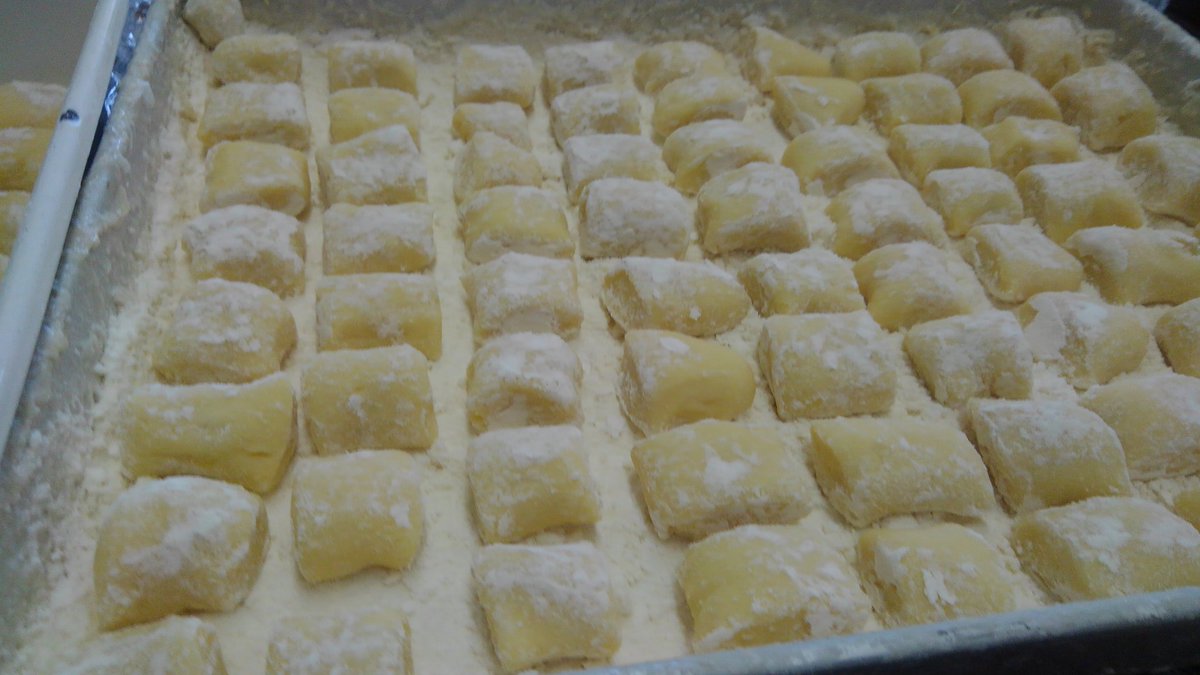 かぼちゃの殻詰めパルメザンチーズソースのレシピ