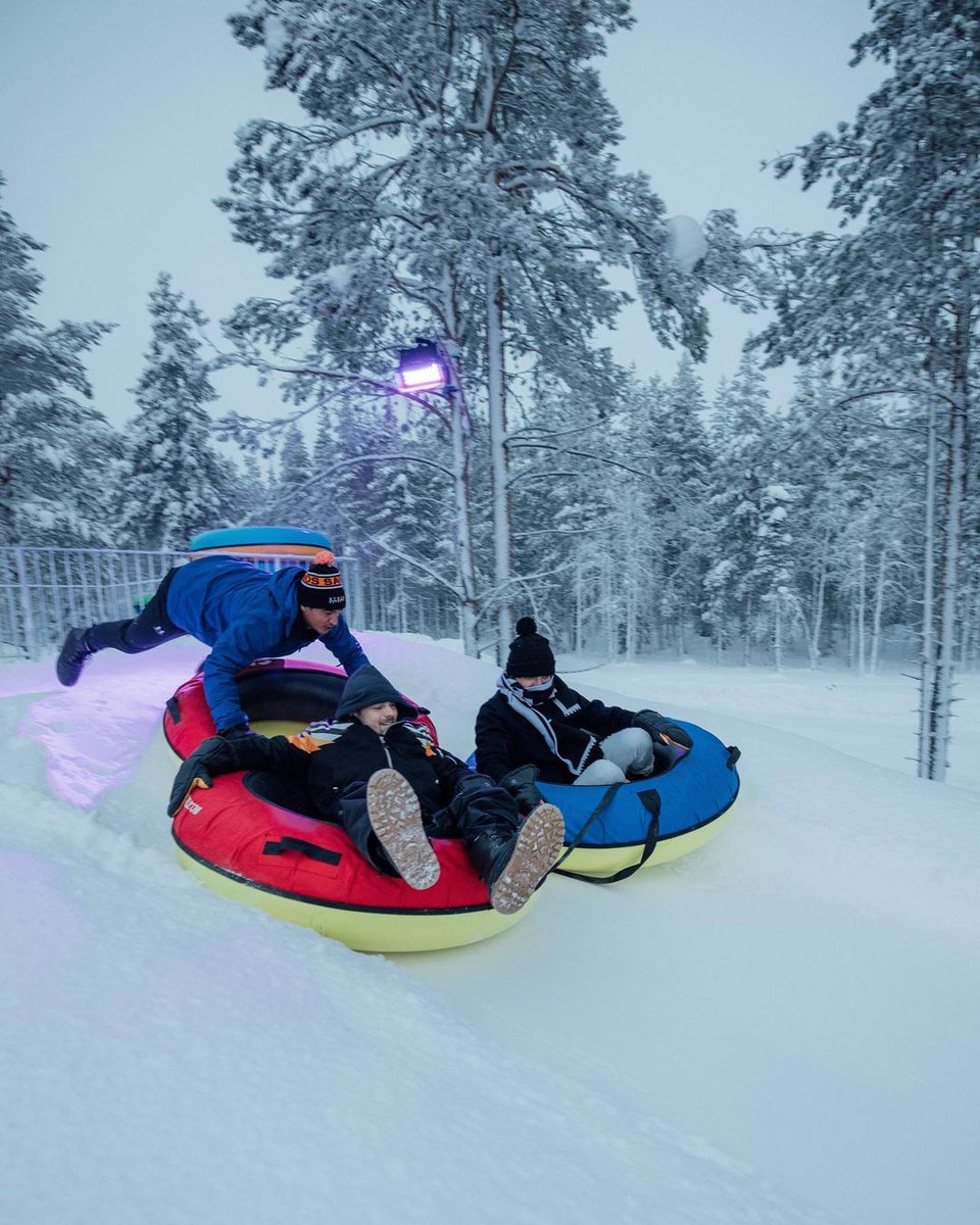 MartinGarrix's tweet image. Another day in the snow ❄️