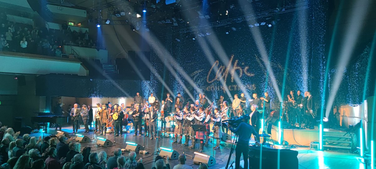 wnw24's tweet image. Brilliant night last night for the opening of the 30th Celtic Connections at the Royal Concert Hall. Brilliant acts on stage @ccfest @GCHalls Well Done to Anna Massie for being a great Compere
#ccfest23 #celticconnections #glasgowroyalconcerthall
