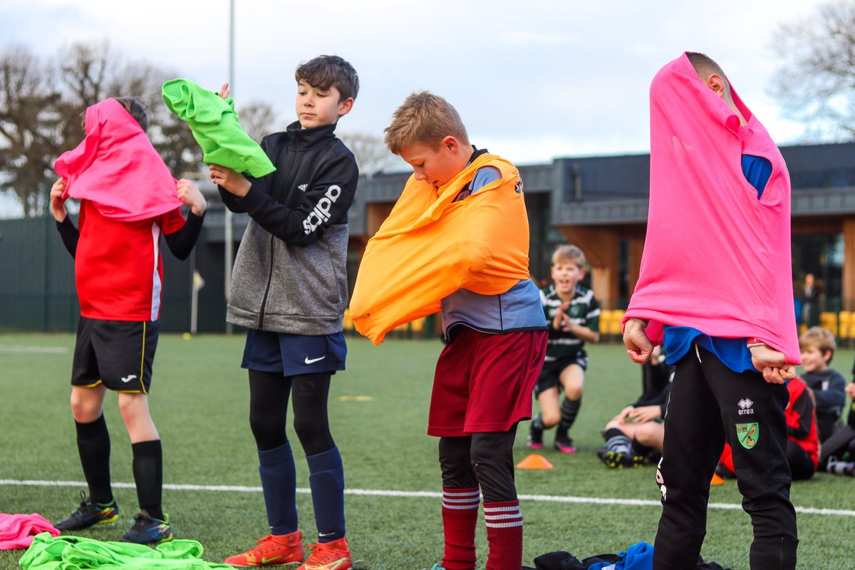 NorwichCityCSF's tweet photo. Today we're hosting the @UtilitaFootball EFL U11 Kids Cup Champions Day at @TheNestCSF! ⚽️ 

But before we kicked off, we challenged our teams to the #LayerUpChallenge as part of our contribution to Planet League's #GreenFootballWeekend! 🌍 https://t.co/Ef6e9pOnoG