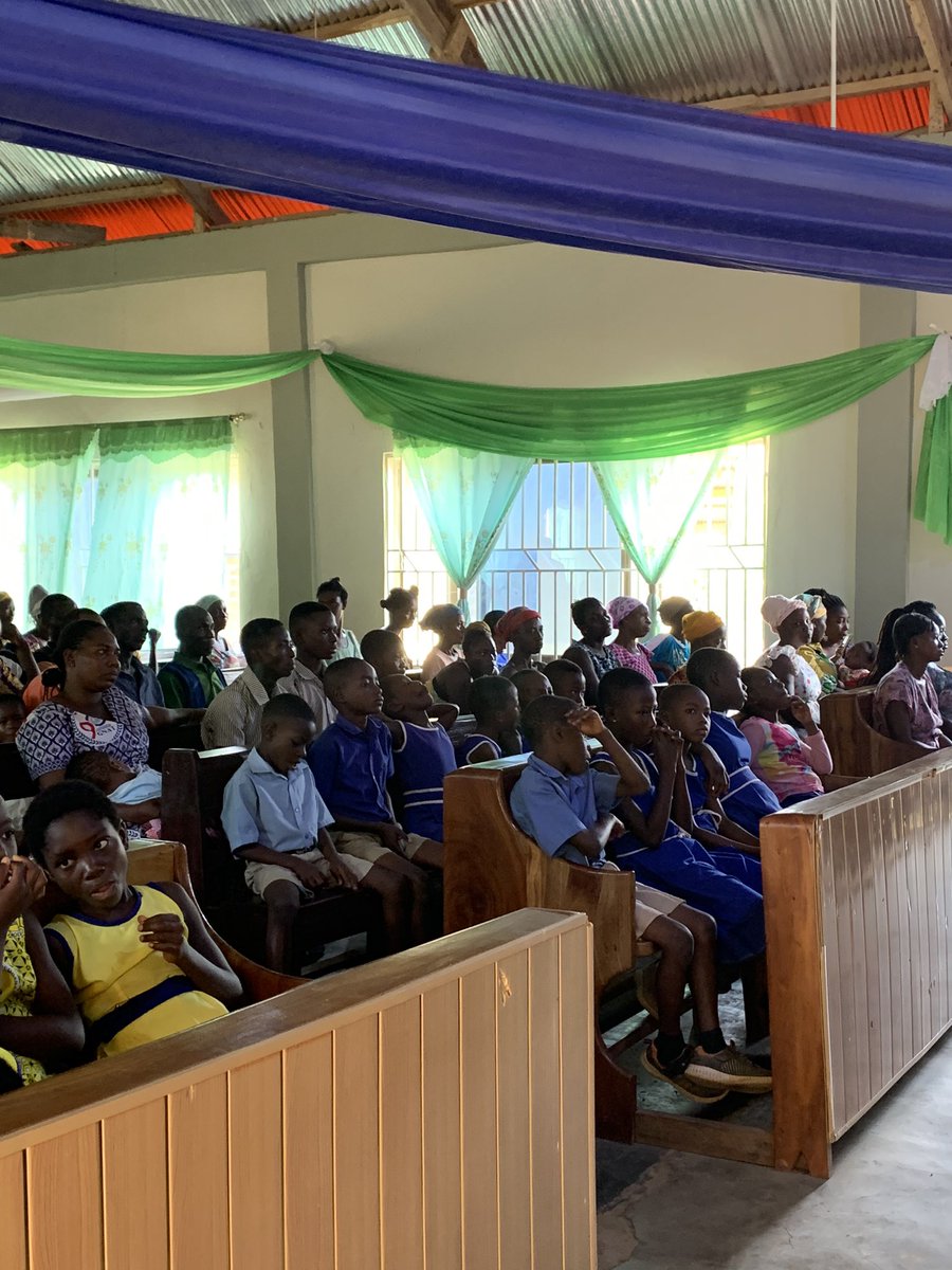 FoundationKgl's tweet photo. Stakeholder meeting under the #Read4life Initiative organized by @oyefoundation  with support from @FoundationKgl in the Yilo Krobo district which seeks to educate children in rural communities in their oral skills and improve their quality of education. https://t.co/Gj6E77YCmD