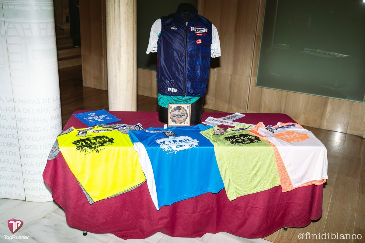 Durante la tarde de ayer estuvimos presentes en el Acto de Entrega de #Premios del II Circuito Trail Top Runner 22/23 en la Casa de la Provincia de la Diputación de #Sevilla. 😍

Agradecemos a <a href="/TopRunnerSpain/">Top Runner</a> habernos dado esta oportunidad para participar en los eventos.