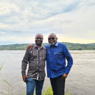 Arnotbigus1's tweet photo. Le pacificateur jusqu'au bout mon président @VitalKamerhe1 et mon général 5 étoiles @BillyKambale1 
Plaisir ya trop https://t.co/UbcdNRwOW0