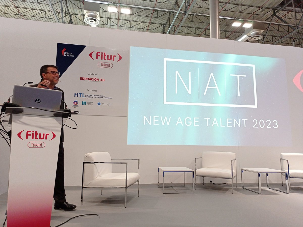 ‼️Comienza la ponencia 'The New Age Talent', impartida por Tolo Deyà, Vicedecano de la Facultad de Turismo de la <a href="/UIBuniversitat/">Universitat de les Illes Balears - UIB</a> y Mireia Faugier, CEO de <a href="/Directbeds1/">Directbeds</a> en #FITURTalent