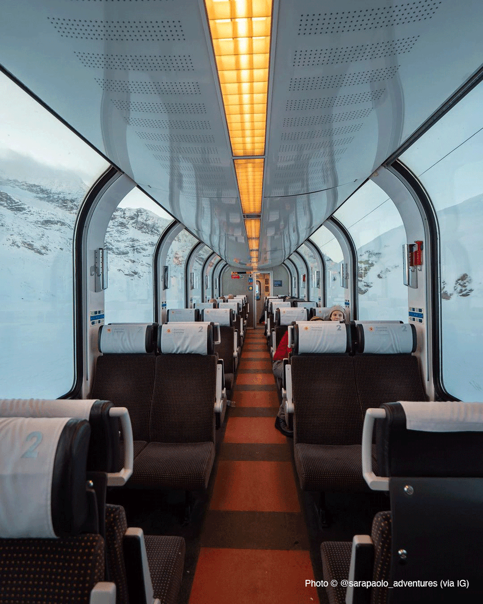 Tantissimi di voi durante le vacanze hanno viaggiato a bordo dell'incredibile Bernina Express condividendo con noi tante splendide foto. 😍🇨🇭
<a href="/treninorosso/">Ferrovia retica</a> <a href="/rhaetischebahn/">Rhätische Bahn</a> 
1. instagram.com/yllymcbeal/
2. instagram.com/milsmin/
3. instagram.com/dariobrando/
4. instagram.com/sarapaolo_adve…