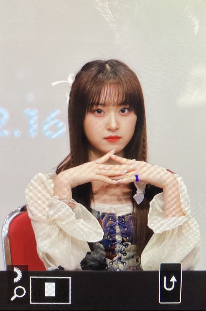ily1_cloudy's tweet photo. 230120 사운드웨이브 팬싸인회 리리카 프리뷰

#리리카 #아일리원 #ily1 #RIRIKA https://t.co/GSr5R7YPvL