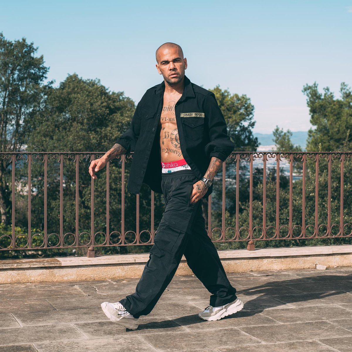 amgtimes79's tweet photo. Brazilian defender Dani Alves has been arrested in Spain. Sexual assault has complained against him.
#amgtimes #amgt #DaniAlves #sexualassault #Spain #arrested #sports #news https://t.co/bH9TKWORg7