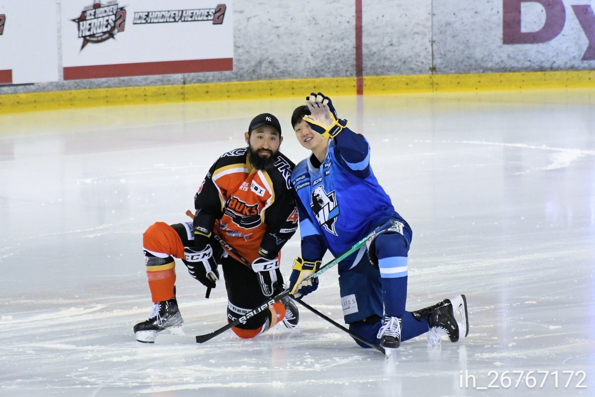 ih_26767172's tweet image. 2人でおててふりふりしてくれた☺️
 #アイスホッケーヒーローズ2
 #アジアリーグアイスホッケー
 #HLアニャン
 #栃木日光アイスバックス
 #アイスバックス