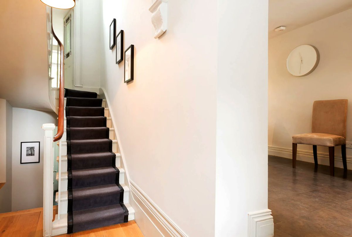 RobinsonStn's tweet photo. It can take around half the time for a staged property to receive an offer compared to an un-staged property.  Moreover, offers tend to be higher. Interested? Get in touch for your free quotation
https://t.co/RY3qibLI2n 
#PropertyDressing #FinsburyPark #Islington https://t.co/YJkhHQMTe8
