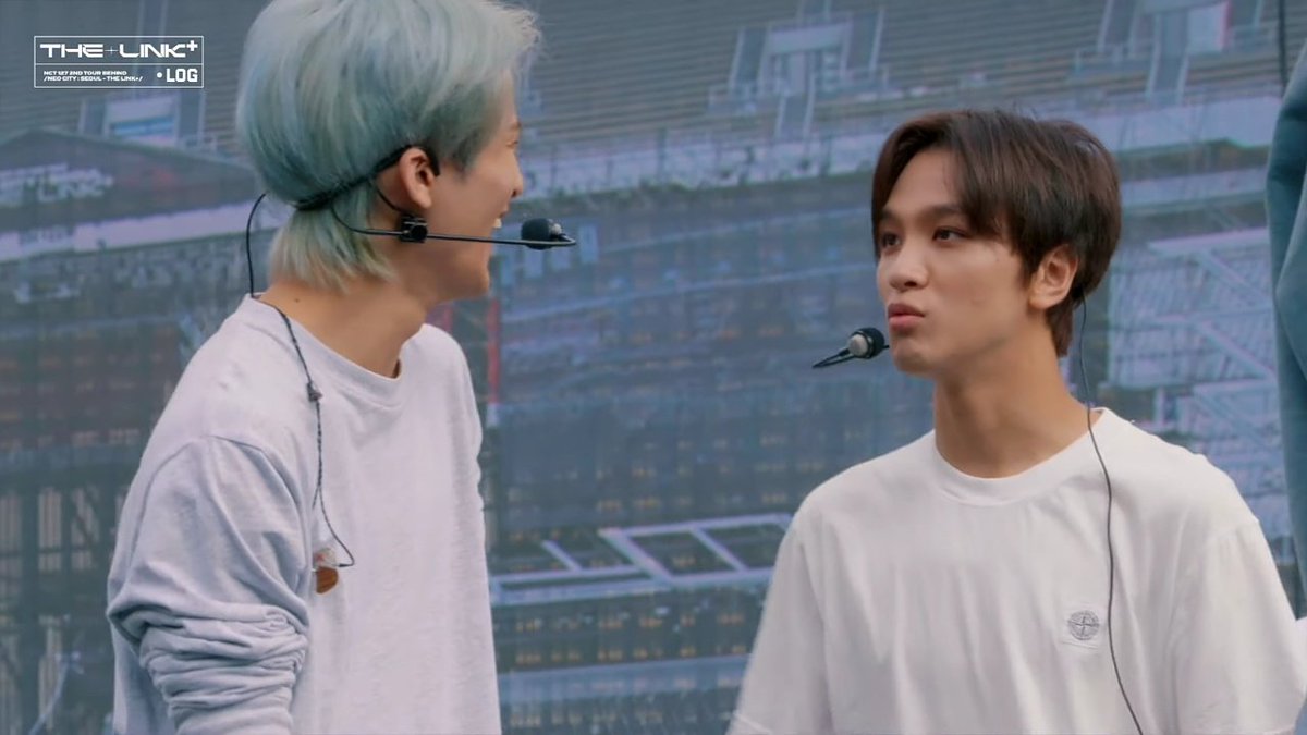 haechanprints's tweet photo. mark and haechan having their own world again.. https://t.co/Qpe2CtM9nZ