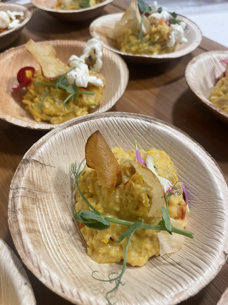 GabrielaTassile's tweet photo. ¿Te gustó @ChapuApaolaza ? 😃
Mi versión de Humita Argentina 🇦🇷
#catering #misrecetas #marcapais https://t.co/sLh3HpnFbD