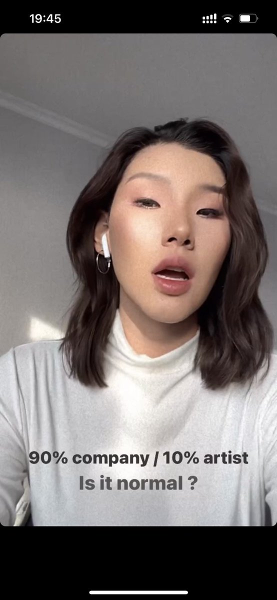 B production цалин олгодоггүй талаар ахин нэг сенсаци эхэллээ дээ. 10%-ийнхаа ч цалинг өгдөггүй гэнэ. Гарлаа гэтэл хувцаснуудаа авна гэжээ. Залуусын хөдөлмөрийг зөв үнэлж ажлаа шаарддаг тогтолцоог бий болгомоор бн.