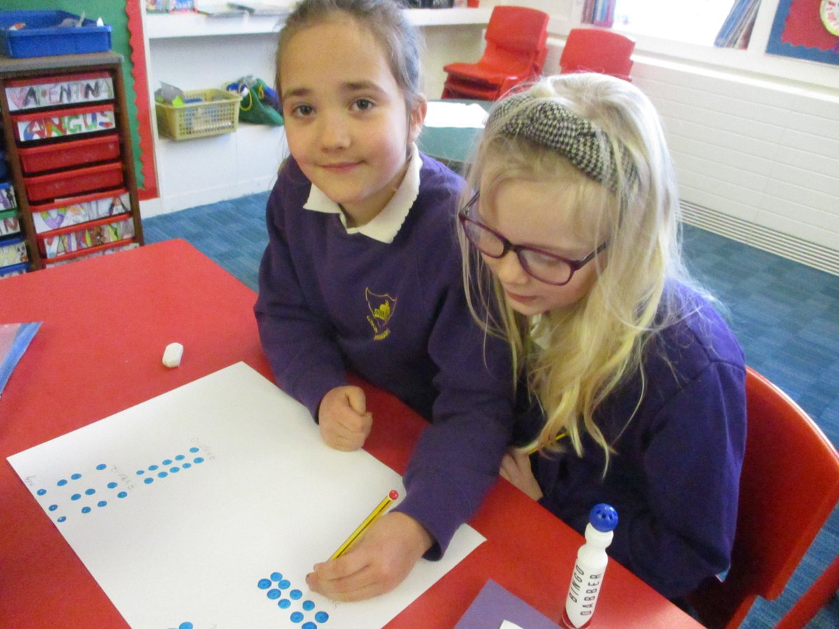 longniddryps's tweet photo. P2/3 have been using arrays to help learn times tables facts &amp; are starting to use grouping &amp; equal shares to tackle division. What a super week of numeracy! #activenumeracy #timestables #welovenumbers https://t.co/VPlEt4TbNa
