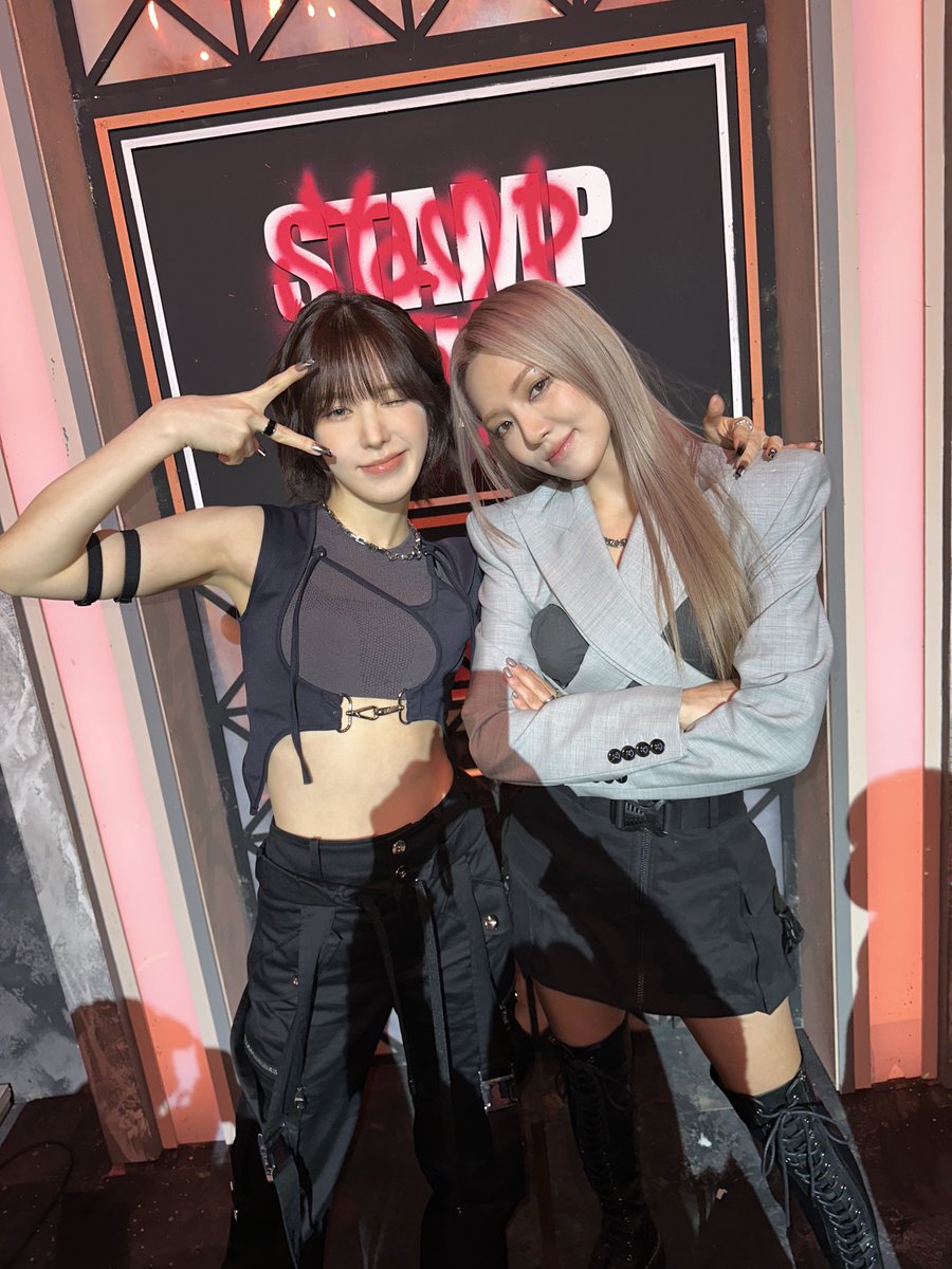 GirlsOnTop_SM's tweet photo. GOT the beat 🙂💥 #HYOYEON #WENDY 

#GirlsOnTop #GOT #걸스온탑
#GOT_the_beat  #갓더비트 
#StampOnIt #GOT_StampOnIt 
#MCOUNTDOWN https://t.co/pUw4GyrWXt