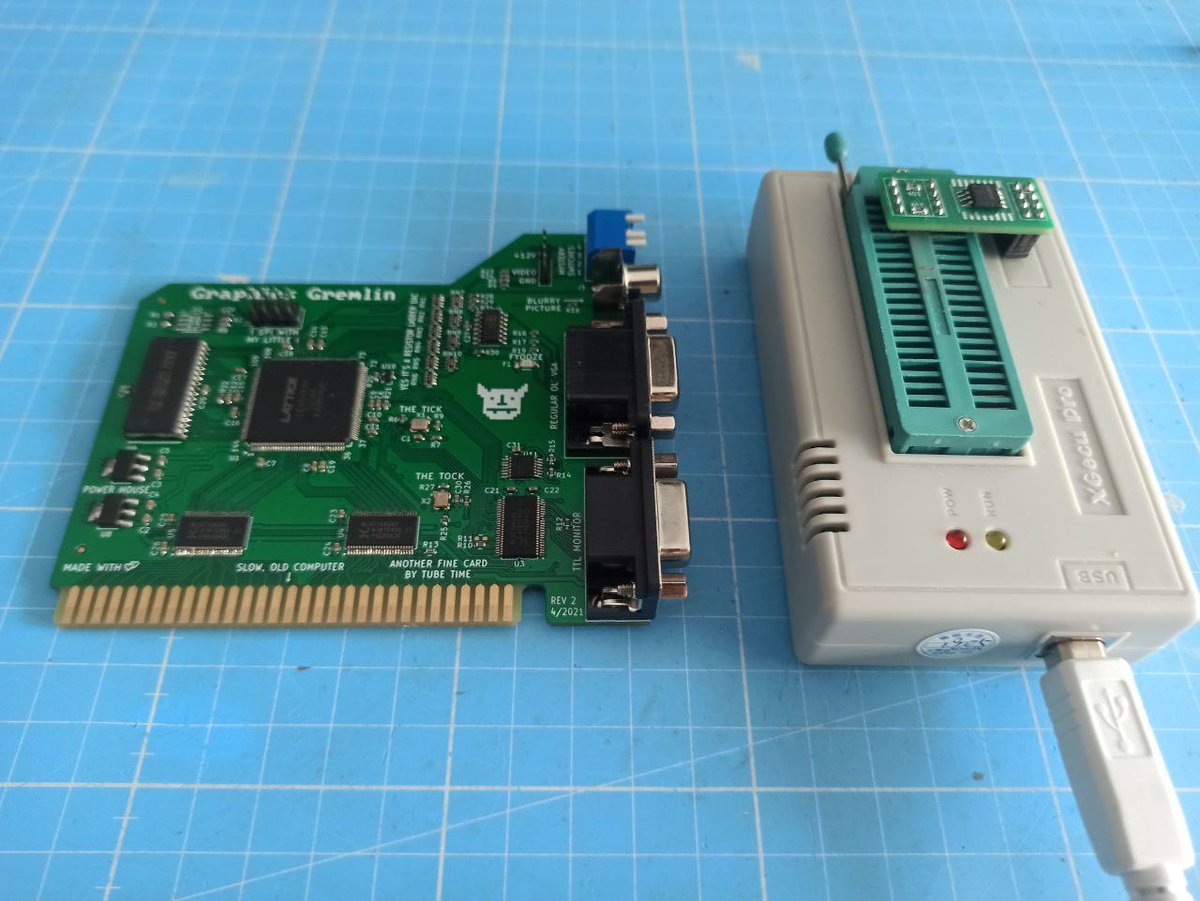 spark2k06's tweet photo. There is already a first version of HGC in the #MiSTerFPGA #PCXT core, so everything is ready to start testing with the original project, for that I have made a small adapter to program a WinBond W25Q16V Flash comfortably from my TL866-II Plus https://t.co/wemfhrjVAu