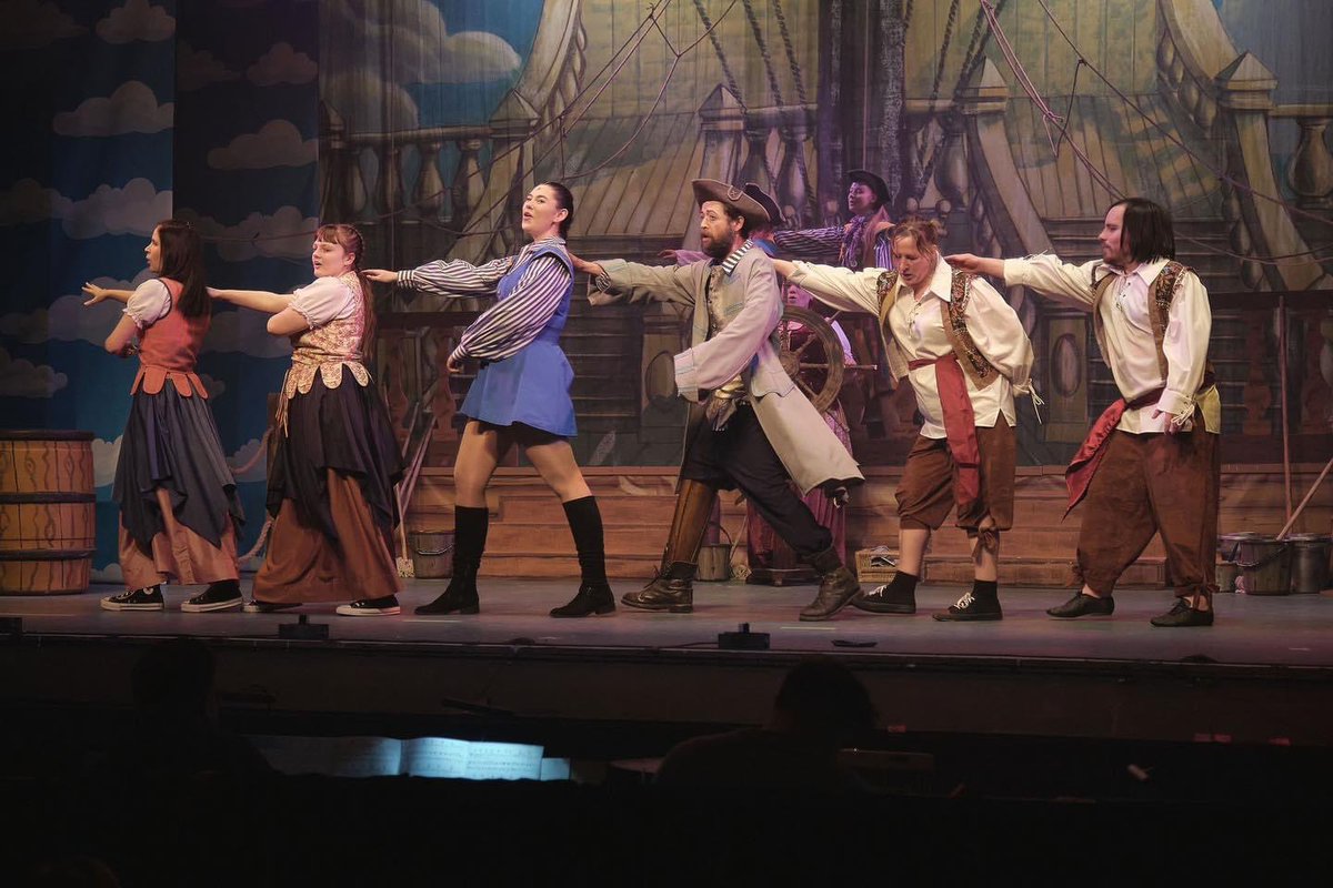 Whitby's Apollo Players tweet media