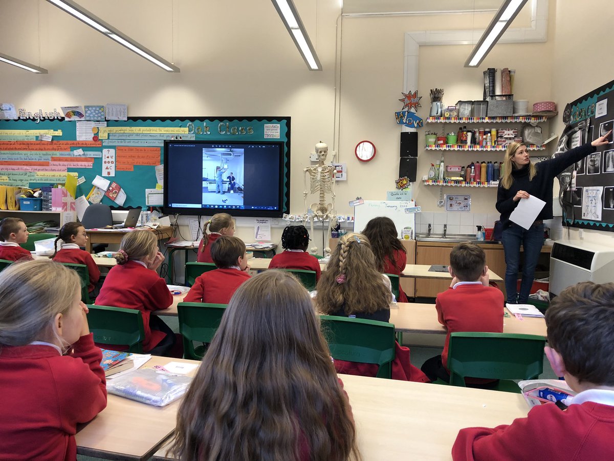 RattlesdenPS's tweet photo. F’s mummy is a radiographer and she came in today to teach us all about her job and the human skeleton! #primaryscience #pstt @pstt_whyhow https://t.co/FCC8YdOsH1