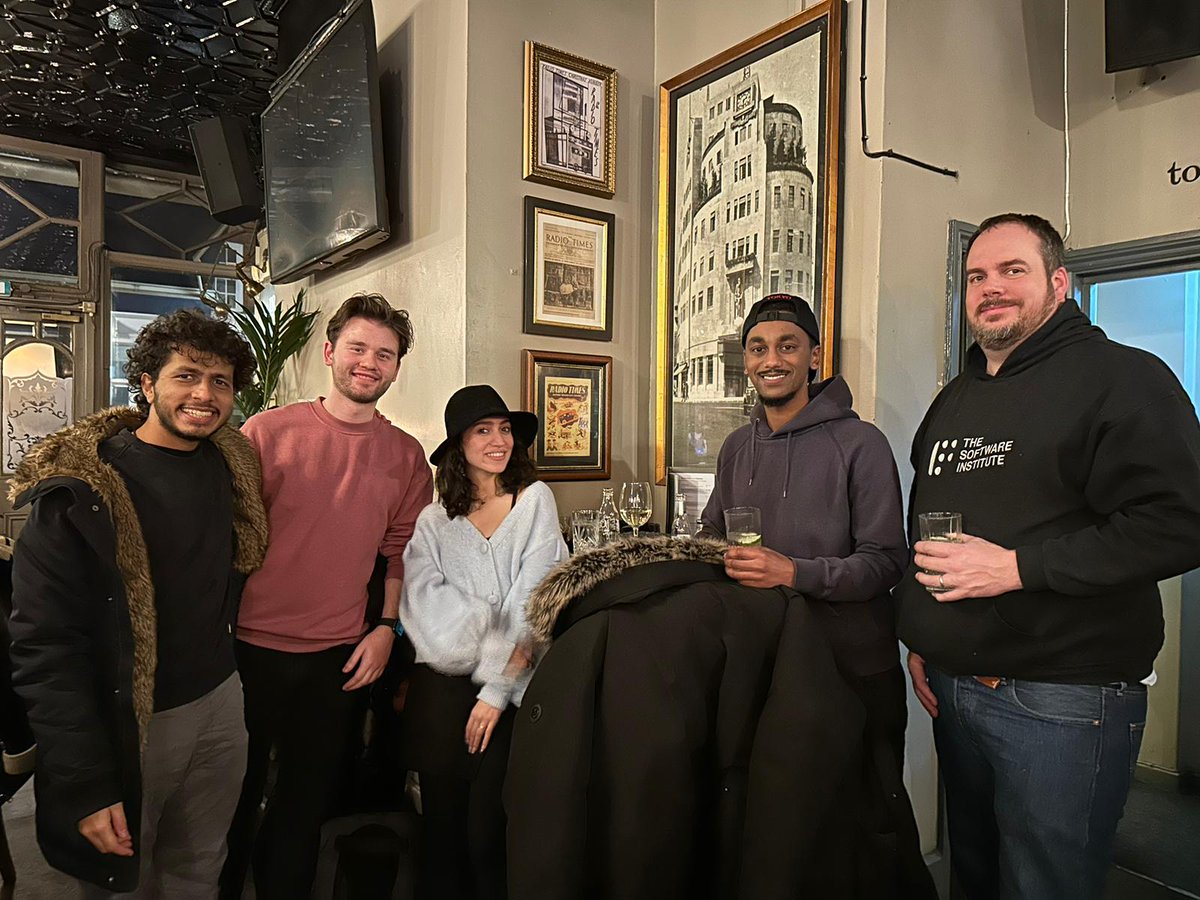 It was an absolute delight to spend the evening yesterday with our London based consultants for a meal at MEATliquor! 🍔🍟
--
#meatliquor #workouting #eveningmeal #consultants #tsi #workevents #softwaredevelopers #workoutings #consultants #techjobs #foodies #foodie #trainees