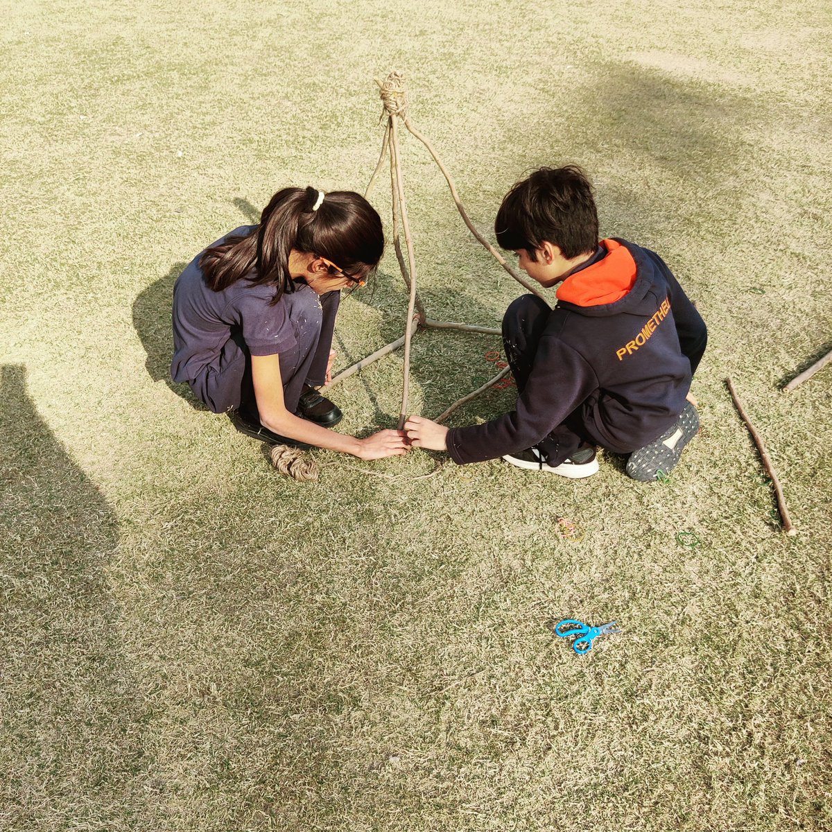 nidhistrehan's tweet photo. Ss explored the platonic solid shapes using sticks, ribbons, tape, and rope. #visualmath #outdoorclassroom #singaporemath #mathsisfun @Prometheus_Edu @KetakiKTweets @aanchalshah16 a https://t.co/7hefFv7A75