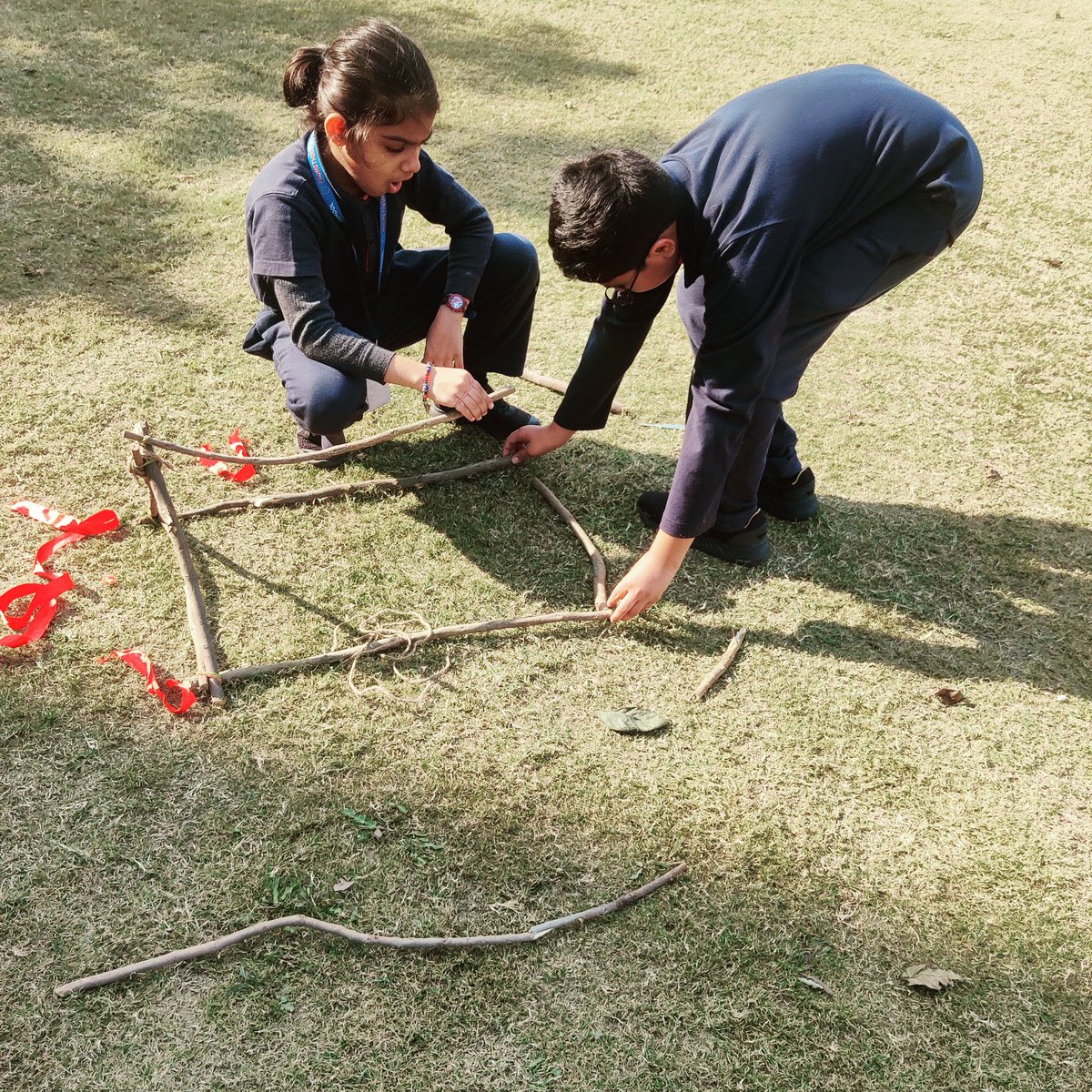 nidhistrehan's tweet photo. Ss explored the platonic solid shapes using sticks, ribbons, tape, and rope. #visualmath #outdoorclassroom #singaporemath #mathsisfun @Prometheus_Edu @KetakiKTweets @aanchalshah16 a https://t.co/7hefFv7A75