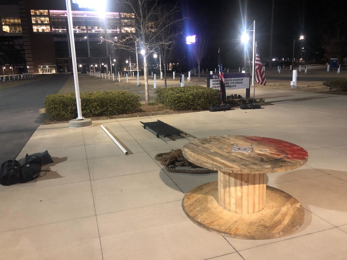 If you aren't dragging 80lb sandbags tied to 50' of anchor line off the Titanic up a hill while your buddy pushes a wire spool up the hill beside you at 530am are you even living bro?

#watchtower is where weakness goes to leave the body.