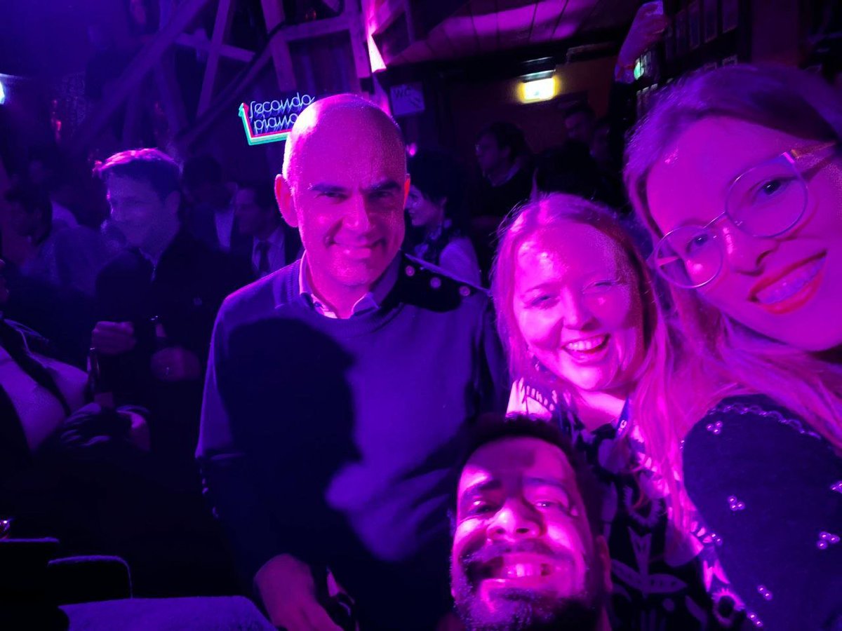 0xisla's tweet photo. The best kind of fun meeting the President of #Switzerland at a crypto party.
Respect to @circle for hosting the absolutely epic party with @kaskade in #Davos aka #daovoz
@alain_berset would you like to become a founding member of DAO Suisse?
@da0v0z @AliHabbabeh @annegracek https://t.co/Kwn37Gd1Q5