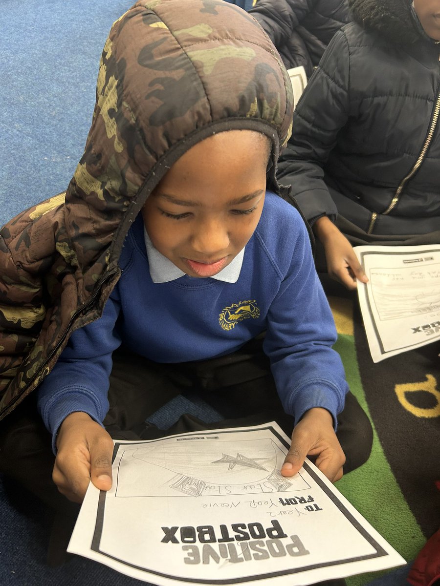 HaimoSchool's tweet photo. Year 2 Mercury class have enjoyed looking at and reading their positive post from @HunsburyParkPS 😊 @DianaAward @AntiBullyingPro #PositivePostBox We’re all feeling very positive now ahead of the weekend 🌈 😊 🙌🏼 https://t.co/SXw5wQ4QCq