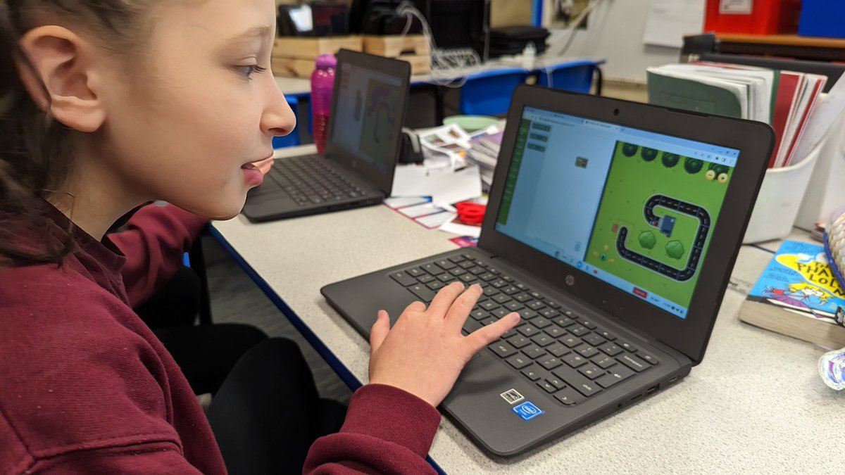 marsdenjunior's tweet image. Test driving Rapid Router today in Year 4! #CodeforLife #computing #aspiration #teamwork