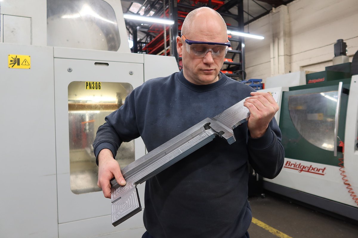 RegentEngineers's tweet photo. With 50+ years of experience in #MetalPresswork and #Toolmaking, we've established ourselves in a range of industries, including:
- Rail
- Automotive
- Oil & Gas
- Defence
- Electrical
Get in touch with your project:
📞 0116 286 2209
📥 enquiries@regentengineers.co.uk
#UKMfg https://t.co/JacOC0lxRF