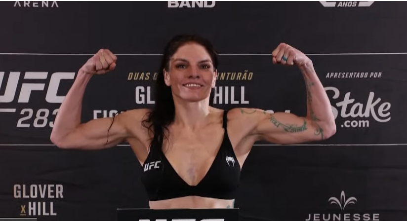 MMAJunkie's tweet photo. #UFC283 weigh-in results: Lauren Murphy (@LaurenMurphyMMA) – (125.5)

Full results: https://t.co/gADEheNxAr https://t.co/VaOpff7jfA