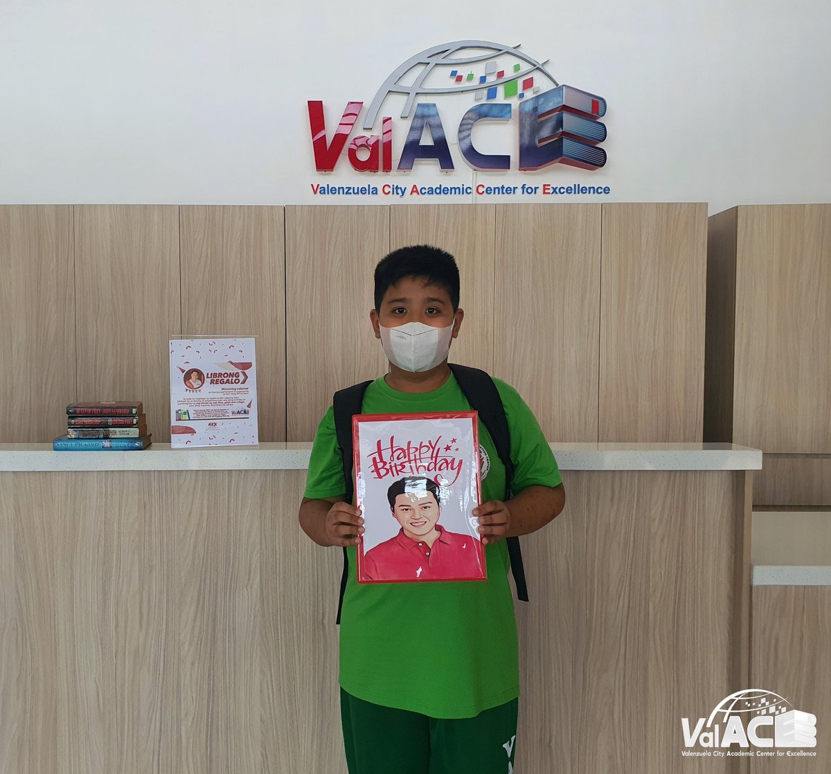 valcitylibrary's tweet photo. One of the youngest book donors at ValACE, Martin Lance Amandy of Brgy. Palasan.
Nakakataba ng puso. Maraming salamat sa regalong aklat, Lance!
#BirthdayBookDrive #ValACE #ValenzuelaCityLibrary #ValenzuelaCity https://t.co/tkwxIV15lr